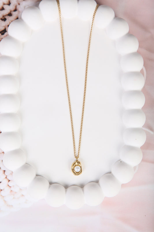 Eternal Dewdrop Necklace