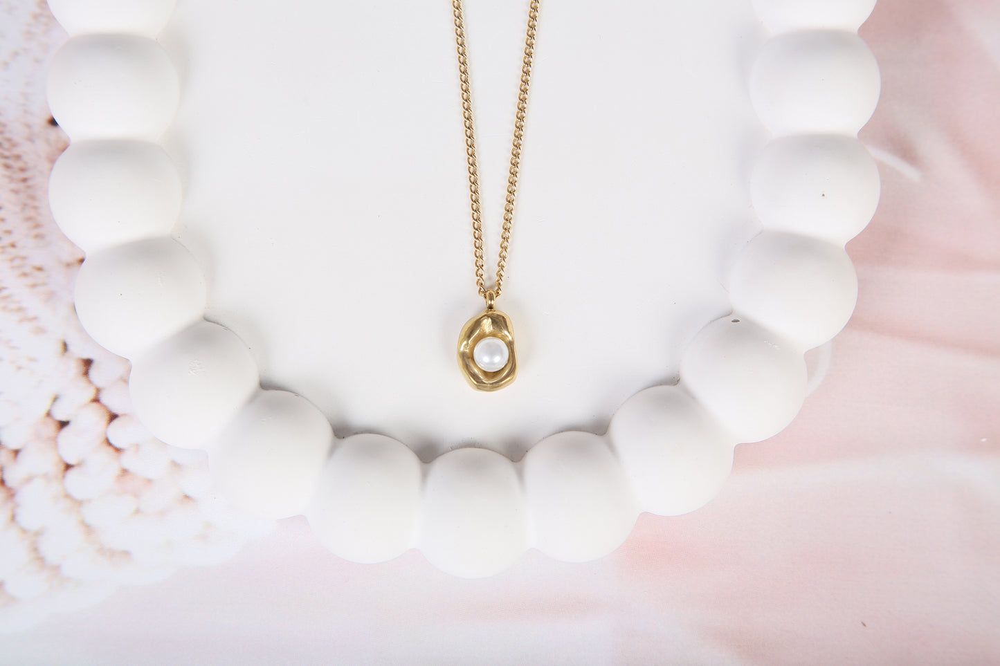 Eternal Dewdrop Necklace