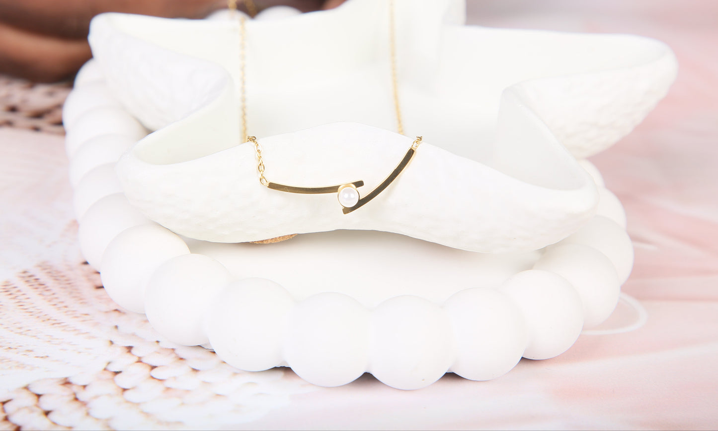 Pearl Balance Necklace